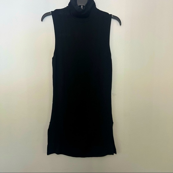 Lululemon Travel the Distance Tunic - Picture 5 of 12